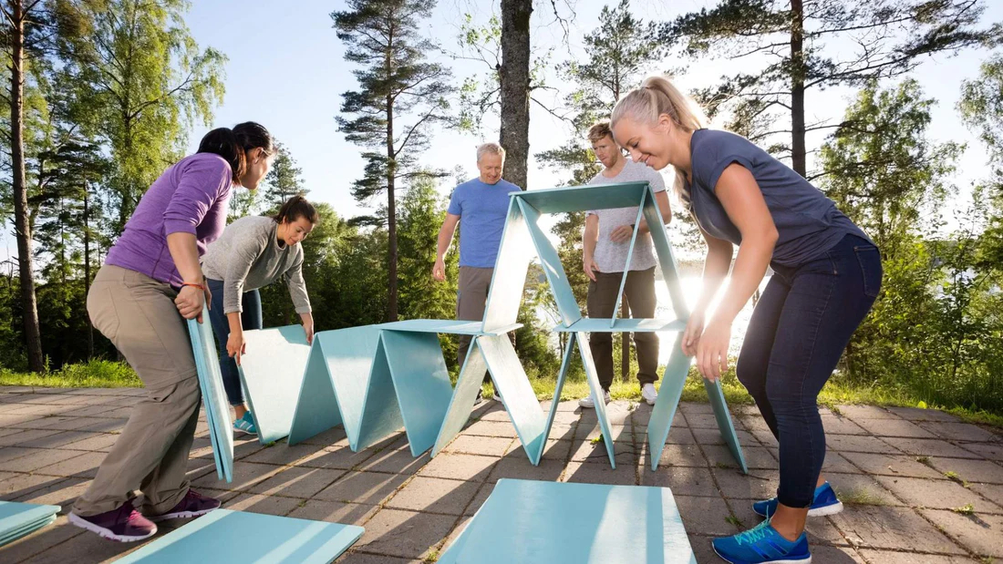 10 Team Building Activities Best for Teams