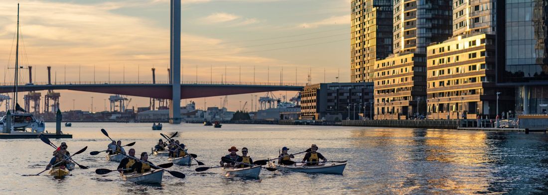 docklands-canoe-activity